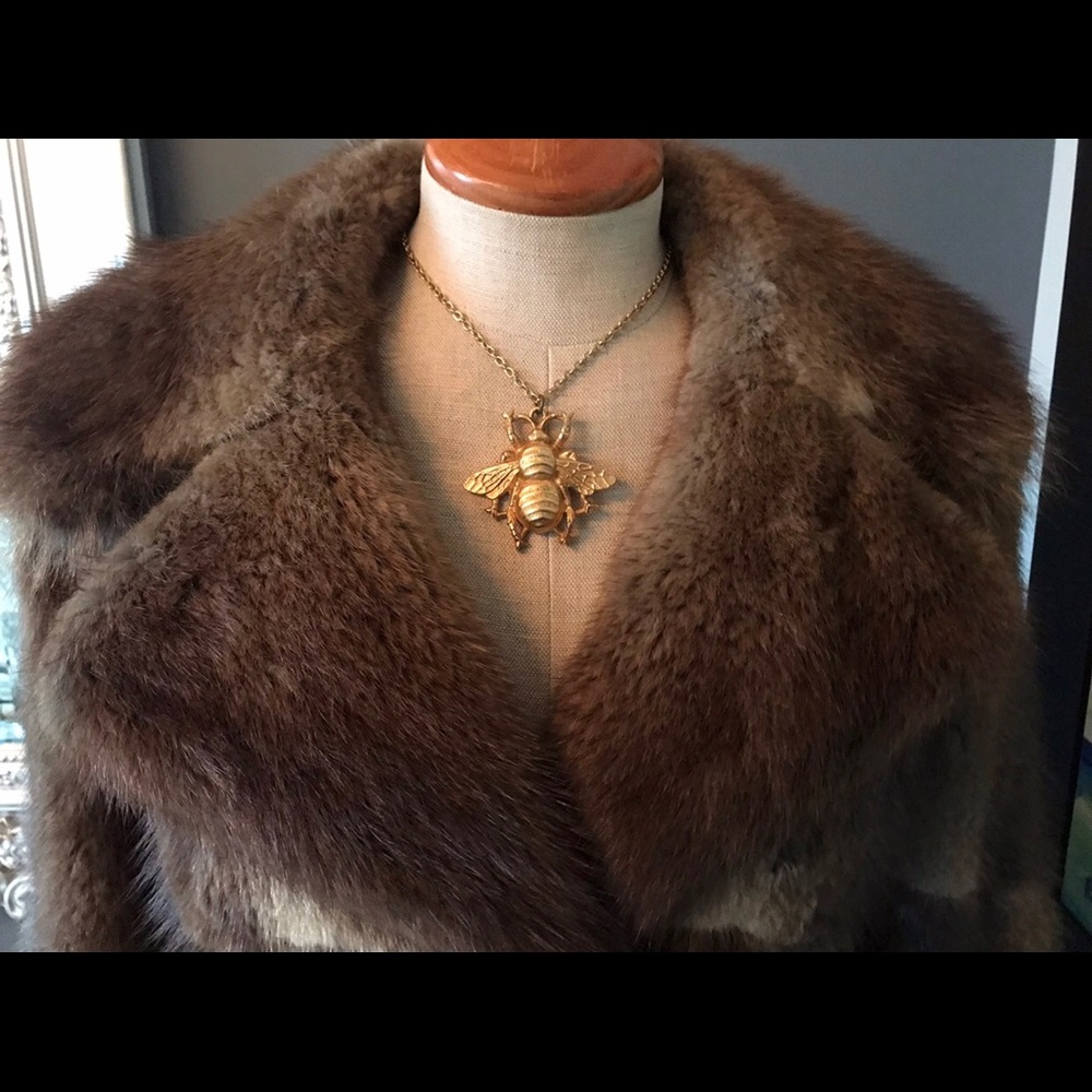 🍀🍀🍀 Vintage fur coat… stunning colour and so soft 🍀🍀🍀